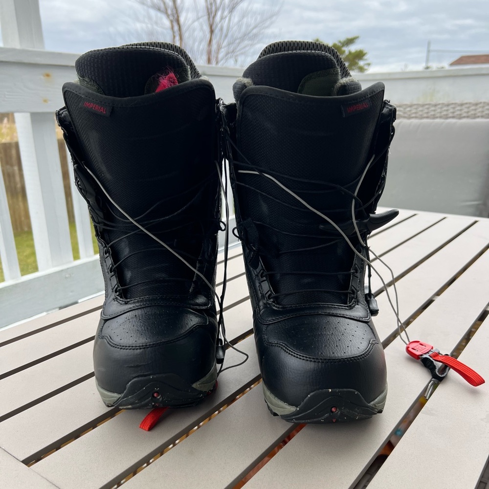Mens Burton snowboarding boots.